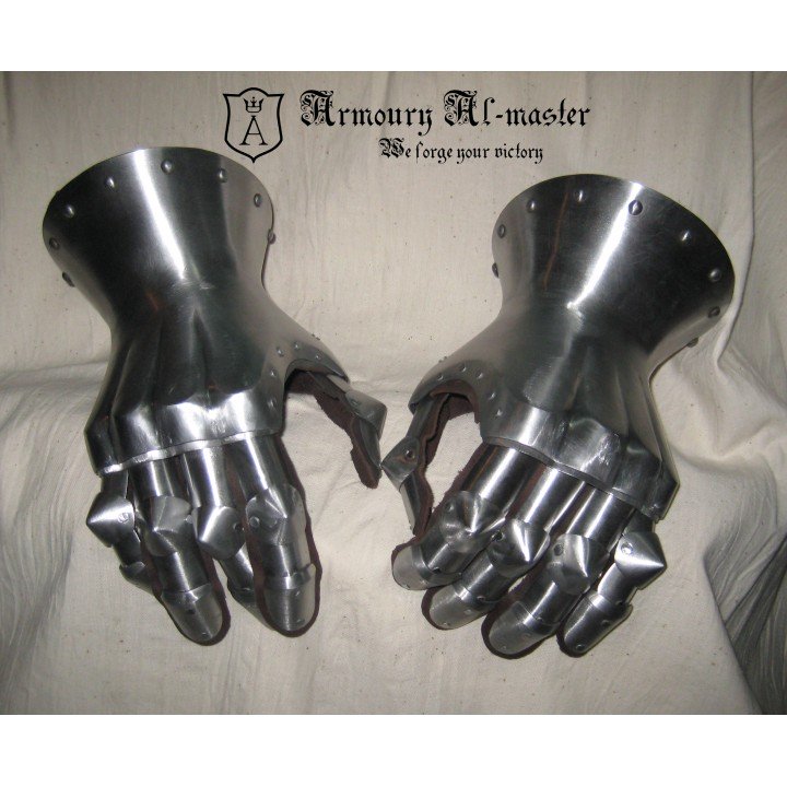 Gloves hourglass 2