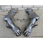 Set arms 14 century with gloves