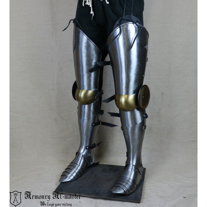 Set hardened legs with brass decoration