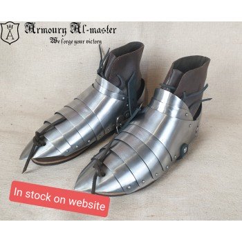 Set sabatons with boots